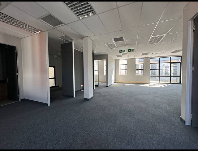155.30M² OFFICE TO LET IN ECO PARK ESTATE